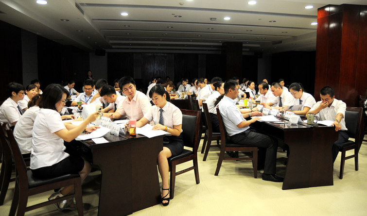 華億國際中高層管理人員及部分業(yè)務主管參加了此次培訓